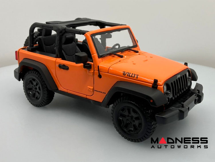 Jeep Wrangler Diecast Model 1/18 scale - Orange - Topless - Maisto 